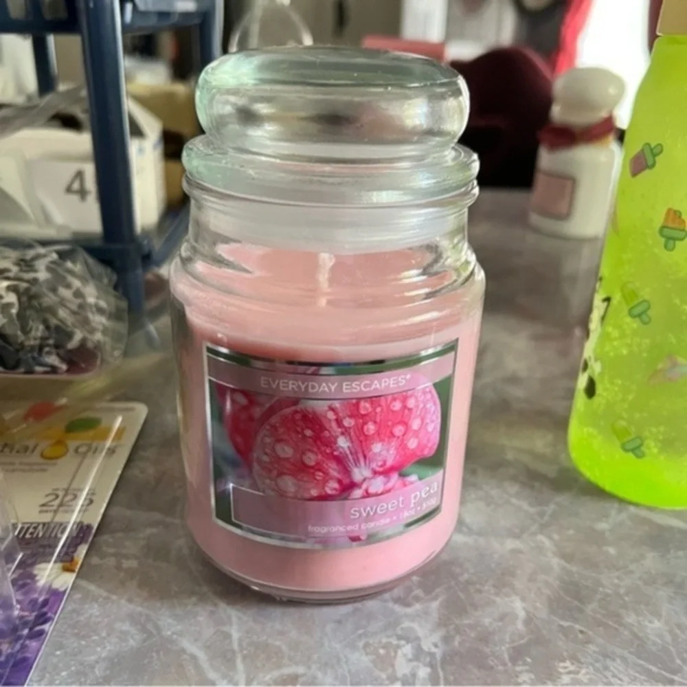 NWOT Yankee Candle Sweet Pea Large Jar 18oz Pink Floral Scent – New